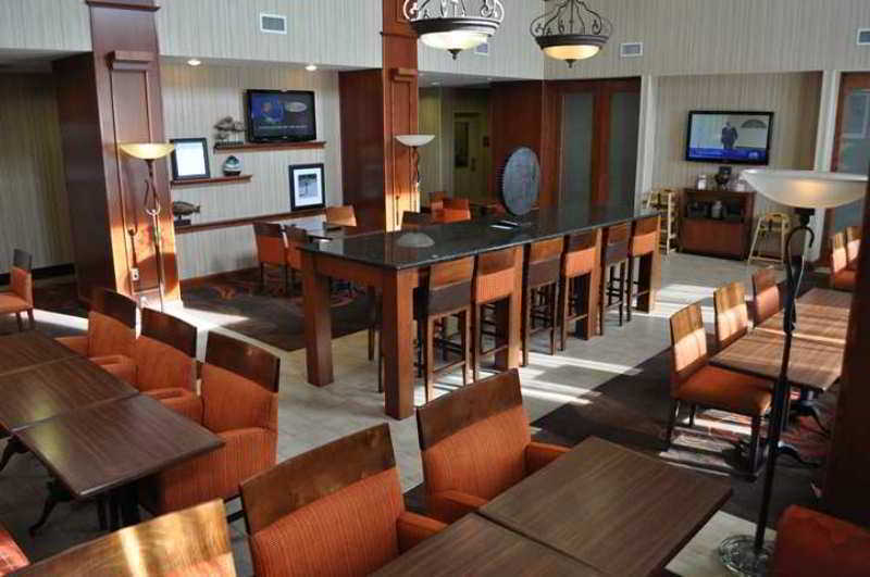 埃克斯莫尔 - 东海岸汉普顿套房酒店 Exmore 餐厅 照片